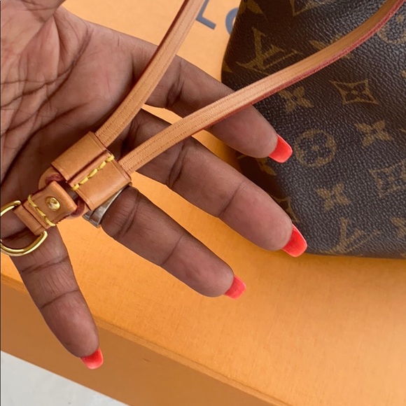 Authentic Louis Vuitton Alright!! Open to offers - Picture 7 of 16